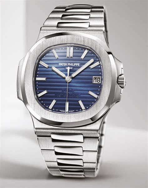 patek philippe nautilus 5711 platin|Patek Philippe Nautilus jumbo 5711.